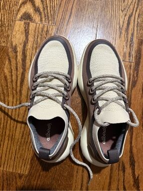 allbirds Women’s Sneakers — Sandstone & Brown Brand New(never worn)
